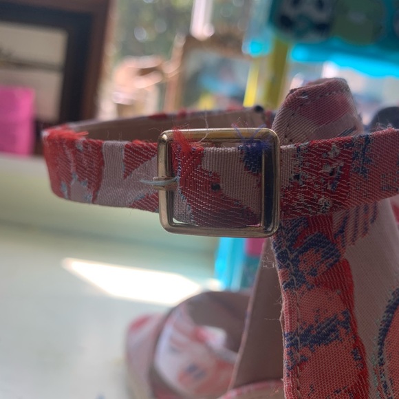 Shoedazzle | floral print wedge - Picture 2 of 13